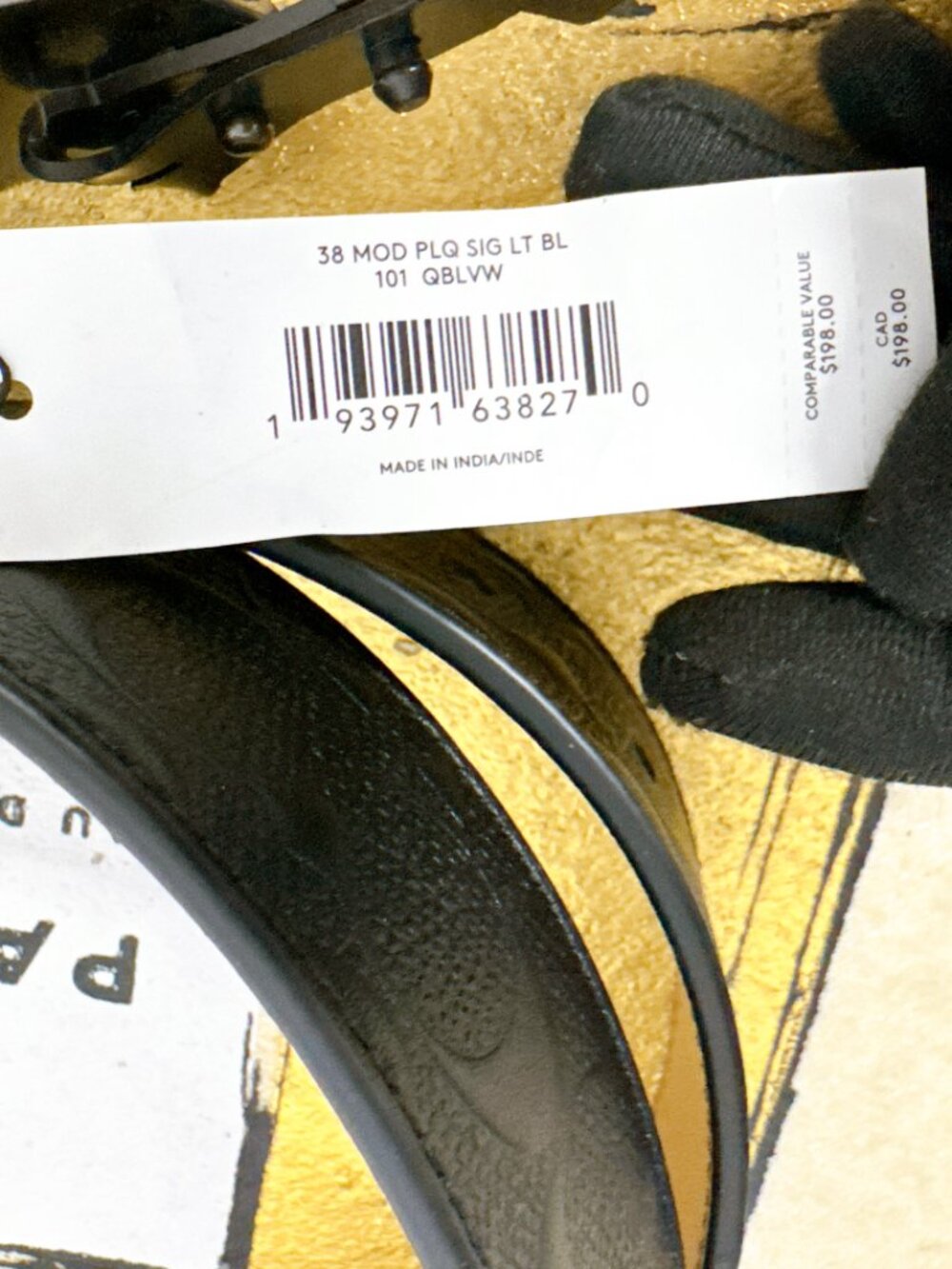 Coach 101 Plaque Buckle Cut-To-Size Reversible Belt - Picture 7 of 7